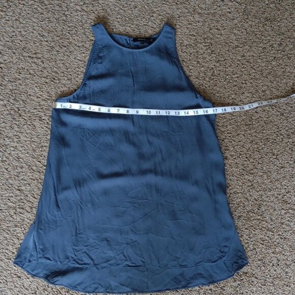 THEORY Blue Sleeveless High-Low Top - Picture 4 of 7